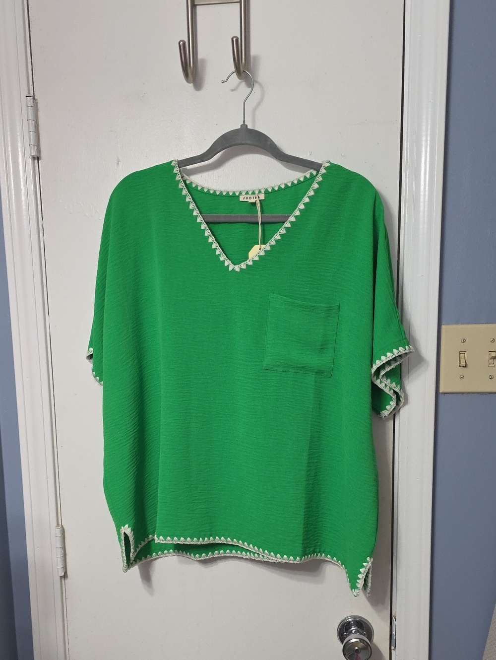 JODIFL Bright Green V-Neck Tunic with White Trim